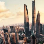 Skyline von Shanghai bei Sonnenuntergang