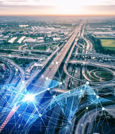 intelligentes Verkehrstechnologiekonzept, visuelles intelligentes System analysiert digitale Informationen durch Electronics & Software